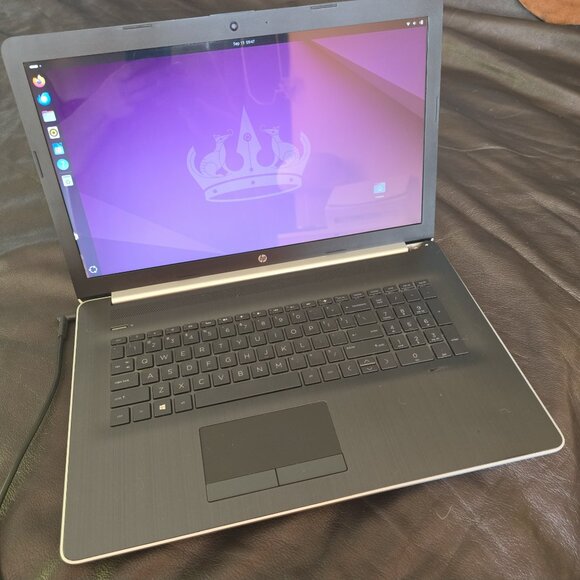HP 17" Laptop - touchscreen, 12gb RAM, 1TB HDD, ** Ubuntu Linux OS **, flaw - Picture 9 of 11